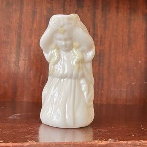 Belleek Fine China Creamer Pitcher